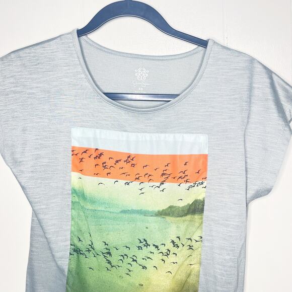 Jessica Simpson Short Sleeve Side Tie Blouse Beach Bird Graphic Size XS - Picture 5 of 7